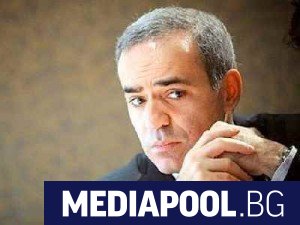 Владимир Путин води световна война срещу демокрацията и част от