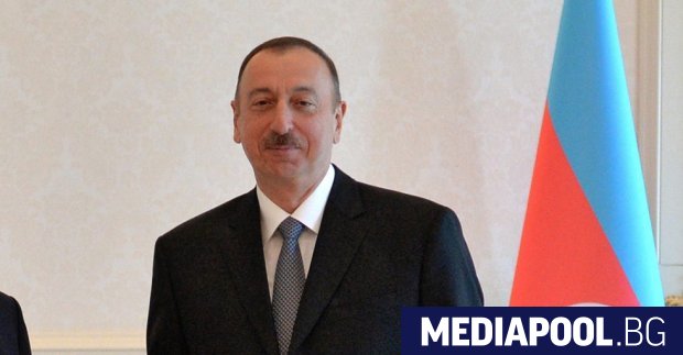 Илхам Алиев, сн. БГНЕС Илхам Алиев печели официално четвърти мандат
