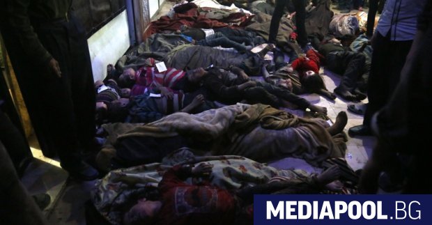 Десетки са жертвите на предполагаемата химическа атака в Дума, сн.
