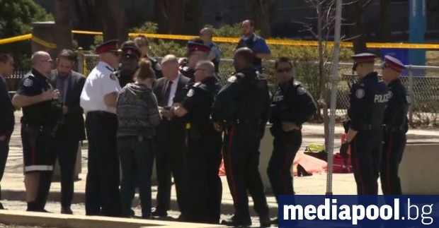 Отсъствието на агресия в действията на канадския полицай арестувал човека