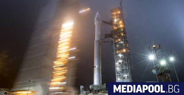 НАСА изстреля с ракета Атлас 5 от базата Ванденбърг сондата