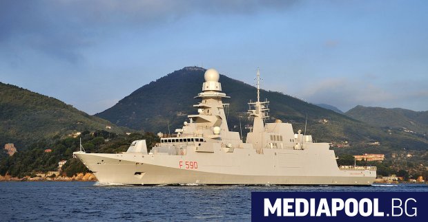 Гърция ще наеме два френски бойни кораба заради засилващото се