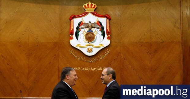 Майк Помпейо и йорданският външен министър Айман Сафади Държавният секретар