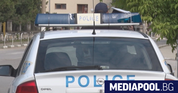 Полицията във Велико Търново проверява сигнал за спор зприпаркиране в