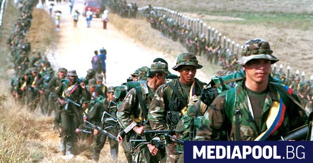 Колумбийски революционни въоръжени сили ФАРК Колумбийското правителство и Армията за