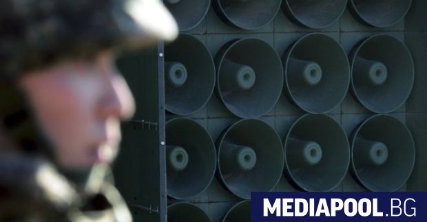 Северна и Южна Корея започнаха в понеделник да премахват високоговорителите