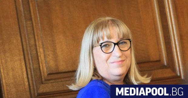 Цецка Цачева сн БГНЕС Мнозинстовото в Народното събрание и изпълнителната