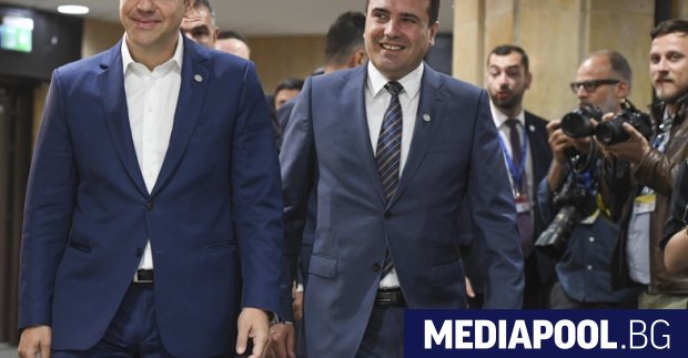 Алексис Ципрас и Зоран Заев на срещата на върха ЕС