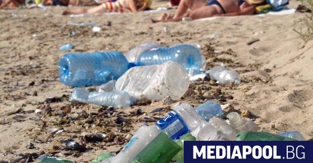 Още това лято по българските плажове да започне разделното събиране