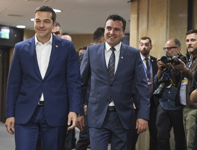 Алексис Ципрас и Зоран Заев на срещата на върха ЕС - Западни Балкани. Сн. БГНЕС