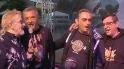 Валери Симеонов пя с Джон Лоутън в Тутракан, на "Корал" посрещнаха слънцето с протест