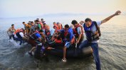 Сделка ЕС-Албания за бежанците може да спаси Меркел