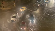 Пороен дъжд наводни София и остави квартали без ток
