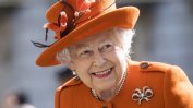 Британската кралица посети нова линия на лондонското метро