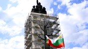 Паметникът на Съветската армия спешно трябвало да се демонтира