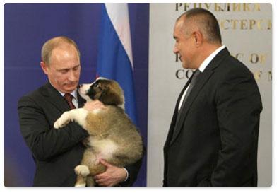 Путин Борисов кученце
