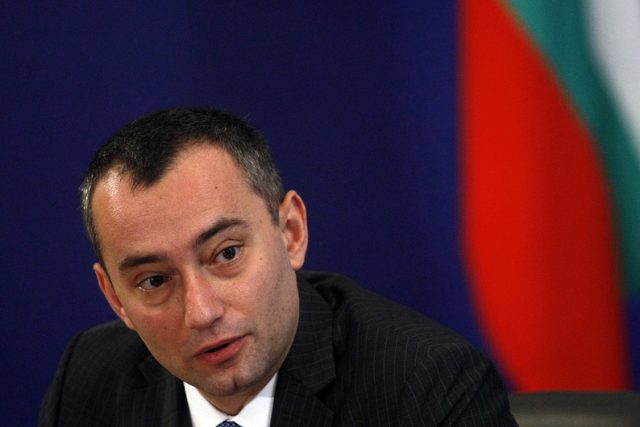 Николай Младенов
