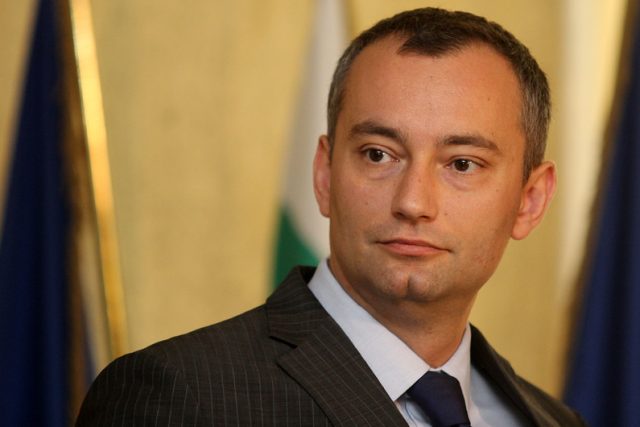 Николай Младенов