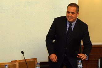 Слави Бинев
