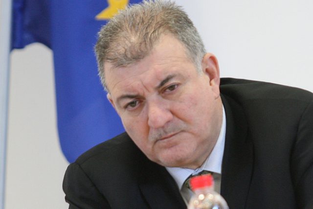 Георги Костов