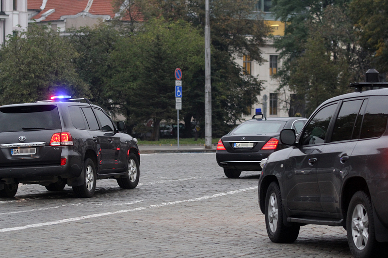 НСО няма да вози администрацията на президента, ПП-ДБ иска и поправка за Пеевски