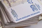 20-левка, пари, лева, банкноти, заплата, заплати