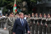 Красимир Каракачанов, войници