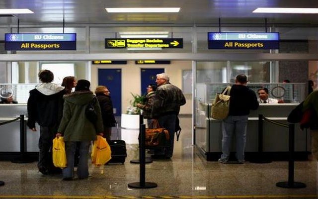 паспортна проверка летище София