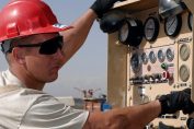 дефицинти професии електротехник