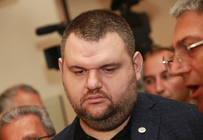 Пеевски разцепил Булгартабак заради нов заем от ББР за 100 млн. лв.