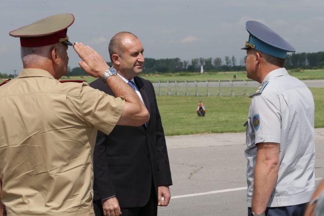 Авиобаза "Граф Игнатиево"