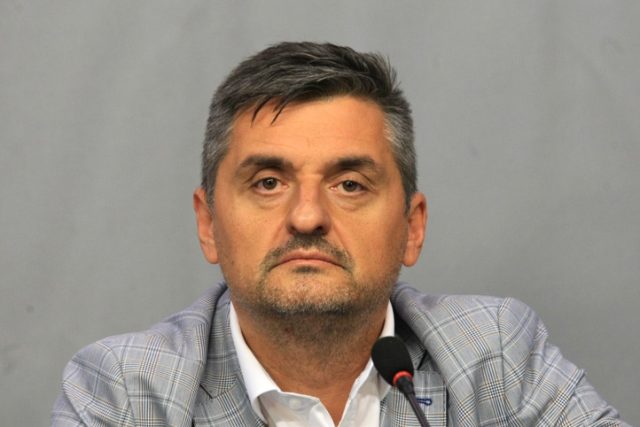 Кирил Добрев