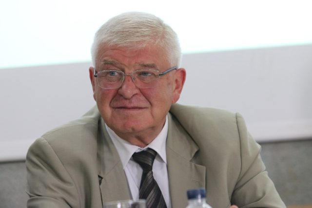 Кирил Ананиев