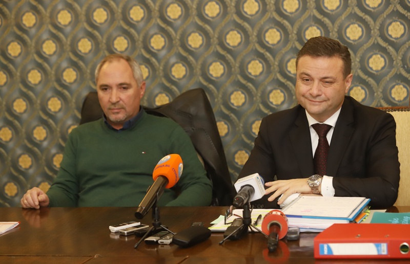 Парното в София затъва още, но вижда спасение във външен мениджмънт