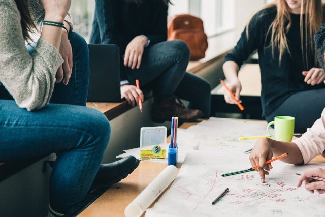 студенти, стаж, работа, обучение