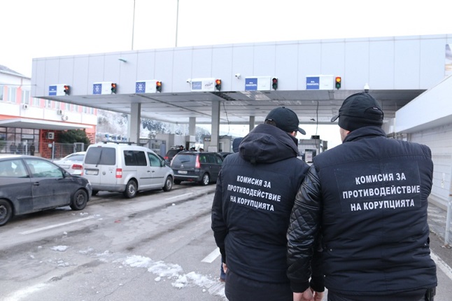 Антикорупция не заради корупцията, а за едни пари