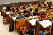 студенти, университет