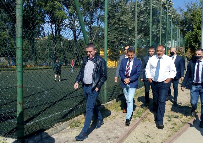 https://www.mediapool.bg/gal/89/orig_6e0bdb17c563f8896c3f948da722c9c0.jpg