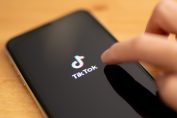 ТикТок видеоклипове приложение мрежа