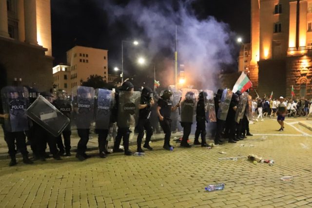 протест, министерски съвет, полиция