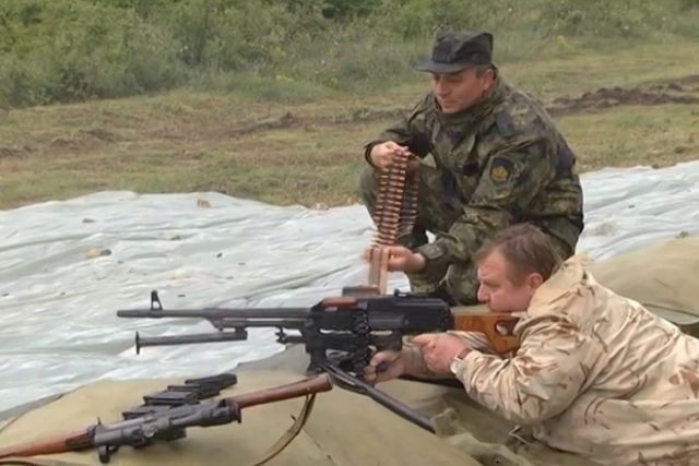 Красимир Каракачанов картечница учение