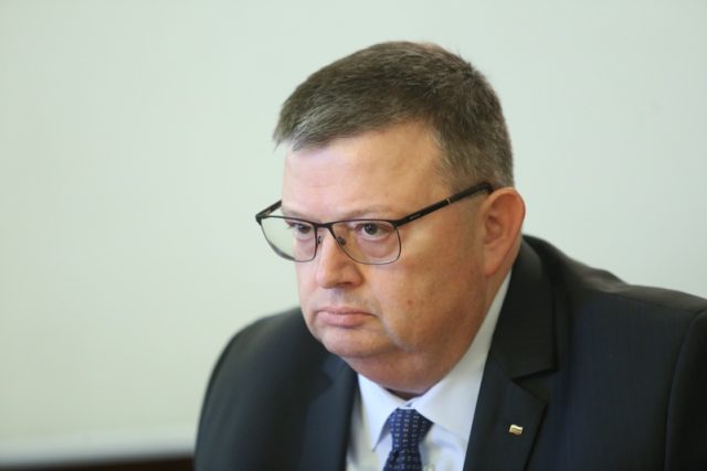Сотир Цацаров