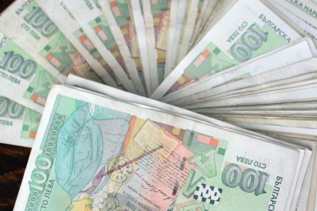 банкноти, пари, левове, стотачки