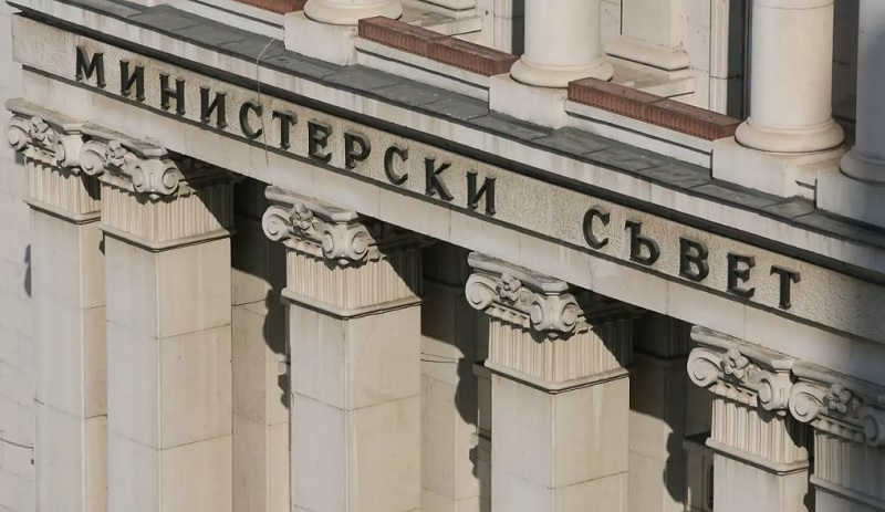 Ще има ли редовен кабинет? Борисов мълчи. Доганистите искат гаранции срещу Пеевски