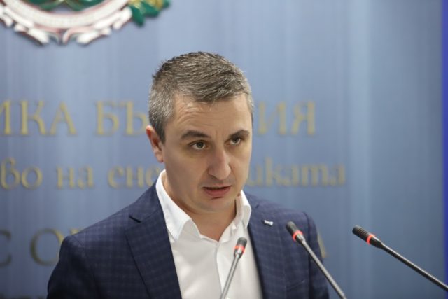 Александър Николов