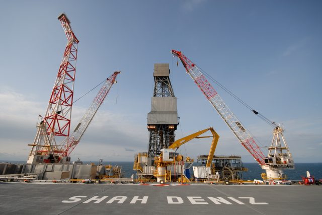 находище Шах Дениз природен газ платформа