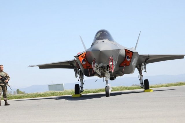 F 35
