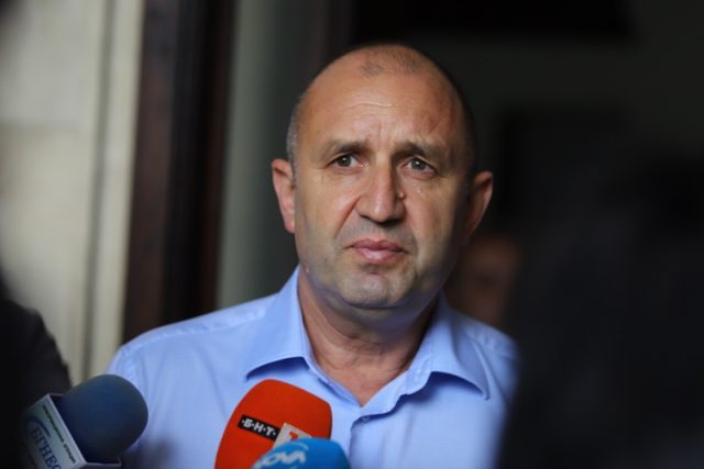 Румен Радев