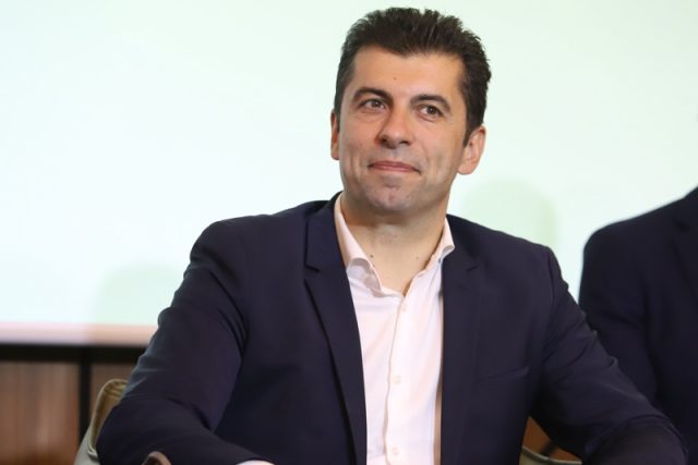 Кирил Петков