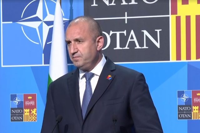 Румен Радев